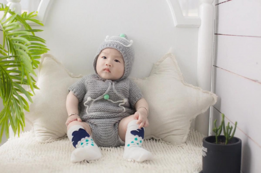 开原宝宝几个月可以把尿